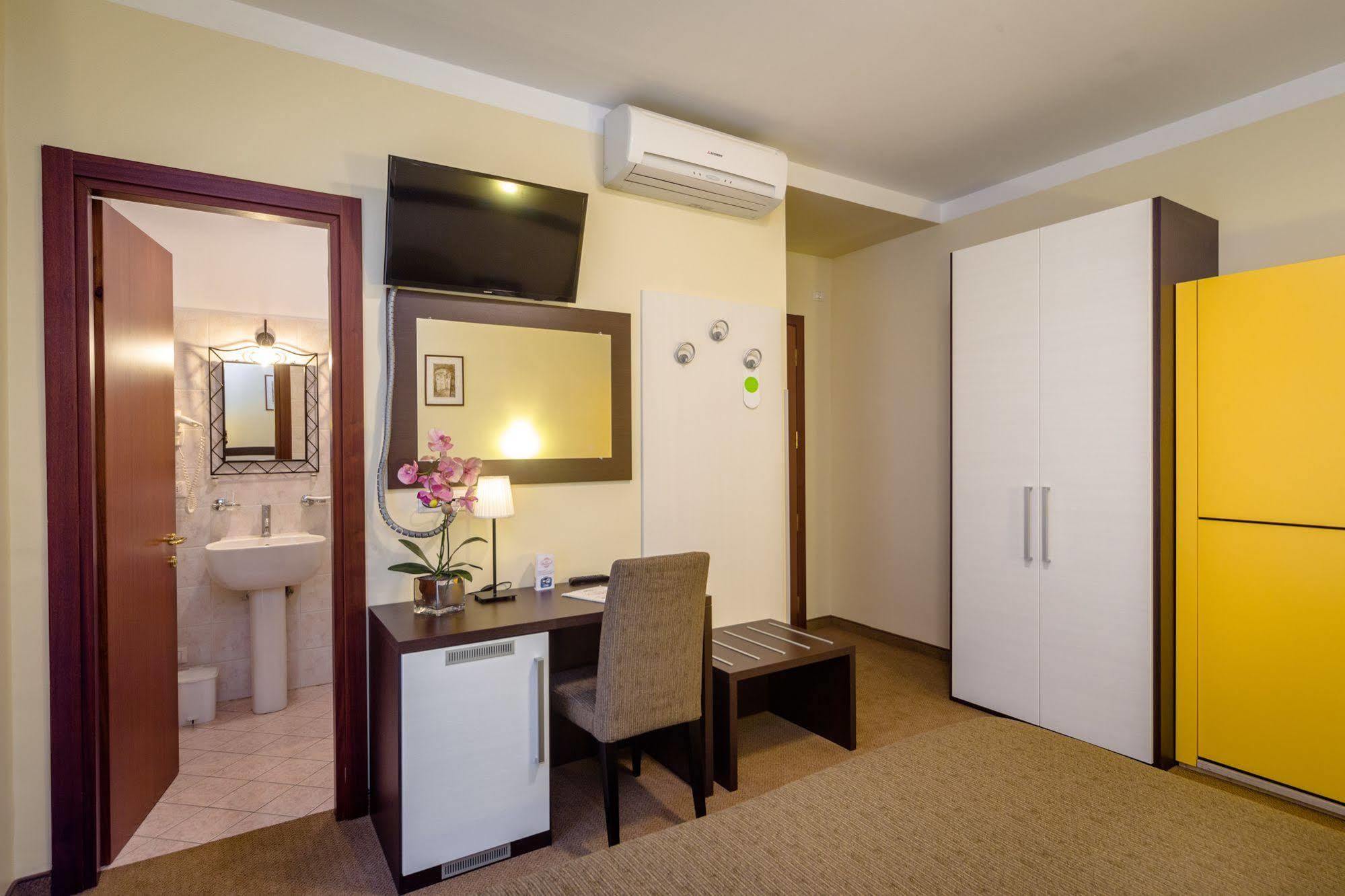 Hotel Boccascena Gênes Extérieur photo